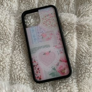 [Wildflowers Cases] Frilly Floral iPhone 13 Case - USED